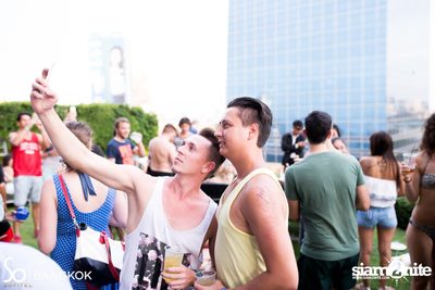 SO POOL PARTY ที่ เดอะ วอเตอร์ คลับ,โซฟิเทล โซ — photo 98