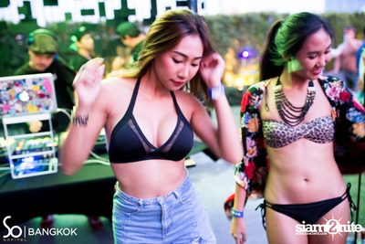 SO POOL PARTY ที่ เดอะ วอเตอร์ คลับ,โซฟิเทล โซ — photo 110