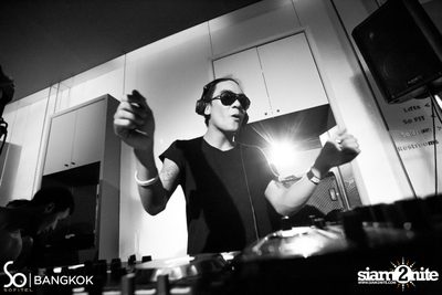 SO POOL PARTY ที่ เดอะ วอเตอร์ คลับ,โซฟิเทล โซ — photo 113