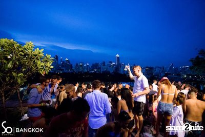 SO POOL PARTY ที่ เดอะ วอเตอร์ คลับ,โซฟิเทล โซ — photo 115
