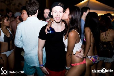 SO POOL PARTY ที่ เดอะ วอเตอร์ คลับ,โซฟิเทล โซ — photo 139
