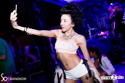 SO POOL PARTY ที่ เดอะ วอเตอร์ คลับ,โซฟิเทล โซ — photo 149