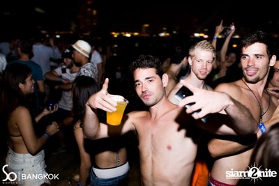 SO POOL PARTY ที่ เดอะ วอเตอร์ คลับ,โซฟิเทล โซ — photo 195