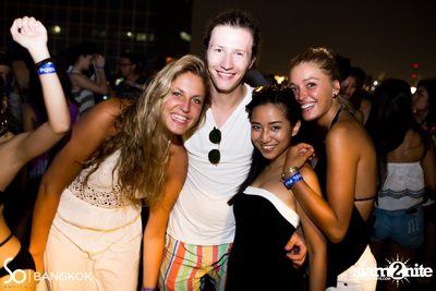 SO POOL PARTY ที่ เดอะ วอเตอร์ คลับ,โซฟิเทล โซ — photo 212