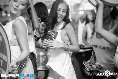 Soft Opening with Jonathan Ulysses at Superflow City Beach Club — photo 6