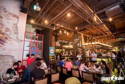 Saturday Night at BottomsUp, Thonglor — photo 98