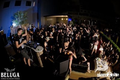 Beluga presents Tall Sasha & Ornny Princess Pool Party — photo 17