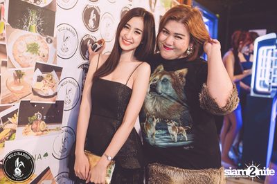 ปาร์ตี้ฉลองเปิดร้าน ไวลด์ แร็บบิท กับ สิงโต นำโชค — photo 141