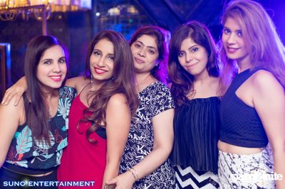 Suno Entertainment นำเสนอ DJ Lloyd Live ที่ มายา รูฟท็อป บาร์ — photo 5