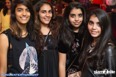 Suno Entertainment นำเสนอ DJ Lloyd Live ที่ มายา รูฟท็อป บาร์ — photo 8