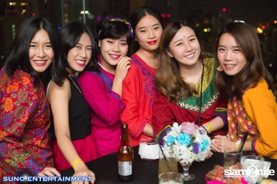 Suno Entertainment นำเสนอ DJ Lloyd Live ที่ มายา รูฟท็อป บาร์ — photo 51