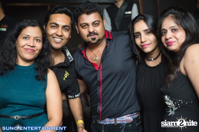 Suno Entertainment นำเสนอ DJ Lloyd Live ที่ มายา รูฟท็อป บาร์ — photo 76