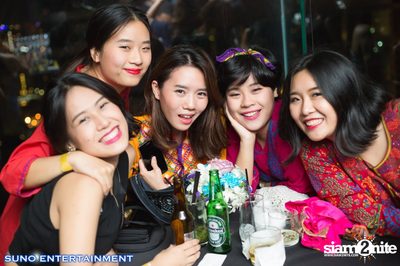 Suno Entertainment นำเสนอ DJ Lloyd Live ที่ มายา รูฟท็อป บาร์ — photo 92