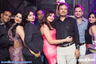 Suno Entertainment นำเสนอ DJ Lloyd Live ที่ มายา รูฟท็อป บาร์ — photo 108