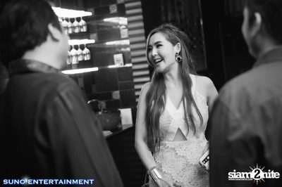Suno Entertainment นำเสนอ DJ Lloyd Live ที่ มายา รูฟท็อป บาร์ — photo 110