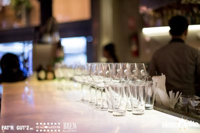 Seenspace Invasion ที่ร้าน Clouds, Fat'R Gut'z และ BREW Beers & Ciders — photo 10