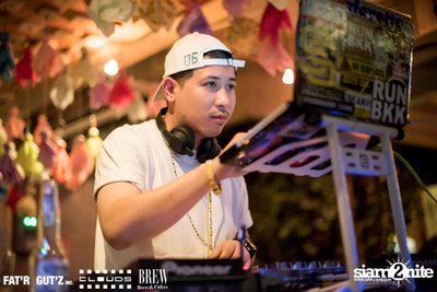 Seenspace Invasion ที่ร้าน Clouds, Fat'R Gut'z และ BREW Beers & Ciders — photo 12
