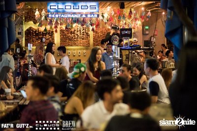 Seenspace Invasion ที่ร้าน Clouds, Fat'R Gut'z และ BREW Beers & Ciders — photo 24