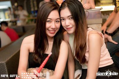 Seenspace Invasion ที่ร้าน Clouds, Fat'R Gut'z และ BREW Beers & Ciders — photo 33
