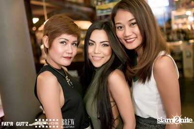Seenspace Invasion ที่ร้าน Clouds, Fat'R Gut'z และ BREW Beers & Ciders — photo 49
