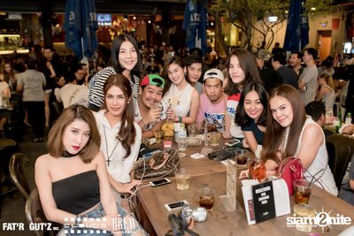 Seenspace Invasion ที่ร้าน Clouds, Fat'R Gut'z และ BREW Beers & Ciders — photo 56