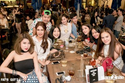Seenspace Invasion ที่ร้าน Clouds, Fat'R Gut'z และ BREW Beers & Ciders — photo 57
