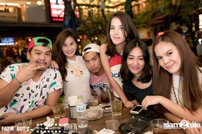 Seenspace Invasion ที่ร้าน Clouds, Fat'R Gut'z และ BREW Beers & Ciders — photo 60