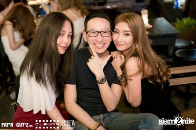 Seenspace Invasion ที่ร้าน Clouds, Fat'R Gut'z และ BREW Beers & Ciders — photo 86