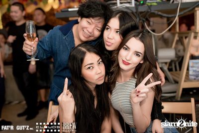 Seenspace Invasion ที่ร้าน Clouds, Fat'R Gut'z และ BREW Beers & Ciders — photo 98