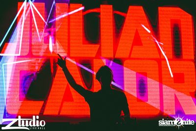 Revealed นำเสนอ Asian Club Tour ที่ สตูดิโอ ไลฟ์ ฮอลล์ — photo 5