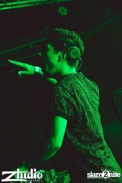 Revealed นำเสนอ Asian Club Tour ที่ สตูดิโอ ไลฟ์ ฮอลล์ — photo 13