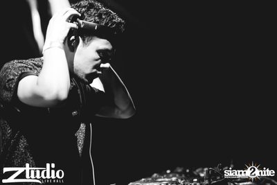 Revealed นำเสนอ Asian Club Tour ที่ สตูดิโอ ไลฟ์ ฮอลล์ — photo 16