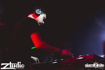 Revealed นำเสนอ Asian Club Tour ที่ สตูดิโอ ไลฟ์ ฮอลล์ — photo 20