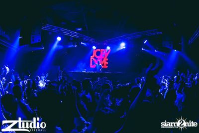 Revealed นำเสนอ Asian Club Tour ที่ สตูดิโอ ไลฟ์ ฮอลล์ — photo 35
