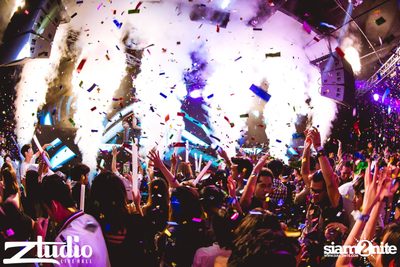 Revealed นำเสนอ Asian Club Tour ที่ สตูดิโอ ไลฟ์ ฮอลล์ — photo 40