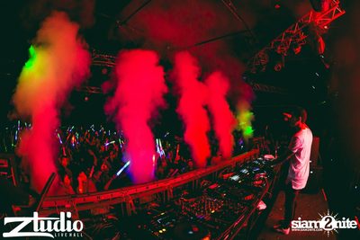 Revealed นำเสนอ Asian Club Tour ที่ สตูดิโอ ไลฟ์ ฮอลล์ — photo 43