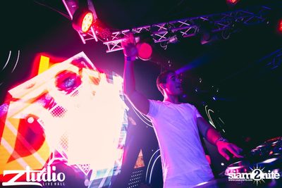 Revealed นำเสนอ Asian Club Tour ที่ สตูดิโอ ไลฟ์ ฮอลล์ — photo 63