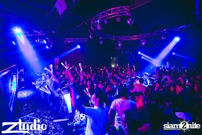 Revealed นำเสนอ Asian Club Tour ที่ สตูดิโอ ไลฟ์ ฮอลล์ — photo 66