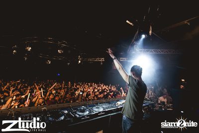 Revealed นำเสนอ Asian Club Tour ที่ สตูดิโอ ไลฟ์ ฮอลล์ — photo 73
