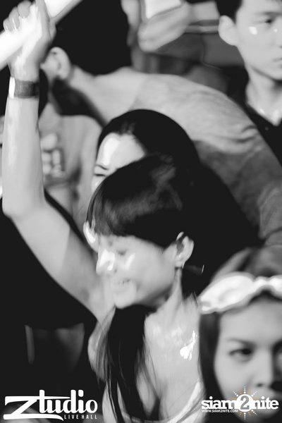 Revealed นำเสนอ Asian Club Tour ที่ สตูดิโอ ไลฟ์ ฮอลล์ — photo 90