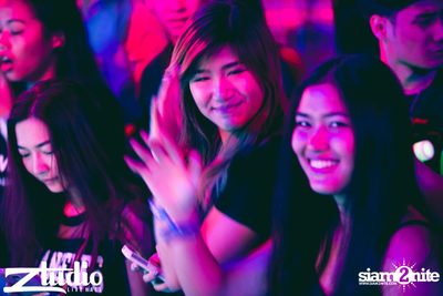 Revealed นำเสนอ Asian Club Tour ที่ สตูดิโอ ไลฟ์ ฮอลล์ — photo 93