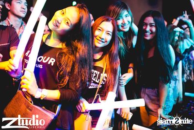 Revealed นำเสนอ Asian Club Tour ที่ สตูดิโอ ไลฟ์ ฮอลล์ — photo 116