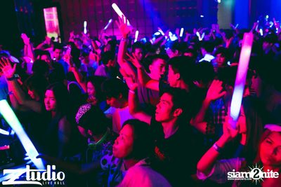 Revealed นำเสนอ Asian Club Tour ที่ สตูดิโอ ไลฟ์ ฮอลล์ — photo 133