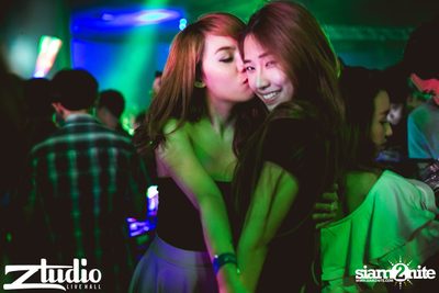 Revealed นำเสนอ Asian Club Tour ที่ สตูดิโอ ไลฟ์ ฮอลล์ — photo 152