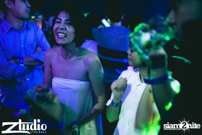 Revealed นำเสนอ Asian Club Tour ที่ สตูดิโอ ไลฟ์ ฮอลล์ — photo 160