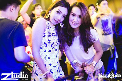 Revealed นำเสนอ Asian Club Tour ที่ สตูดิโอ ไลฟ์ ฮอลล์ — photo 161