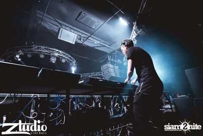 Revealed นำเสนอ Asian Club Tour ที่ สตูดิโอ ไลฟ์ ฮอลล์ — photo 190