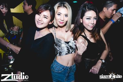 Revealed นำเสนอ Asian Club Tour ที่ สตูดิโอ ไลฟ์ ฮอลล์ — photo 214