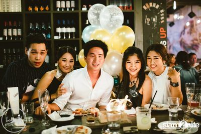 Friday Night at Wine, Beer & Bistro Bar BottomsUp Thonglor — photo 15
