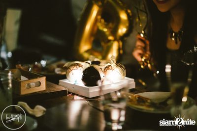 Friday Night at Wine, Beer & Bistro Bar BottomsUp Thonglor — photo 17